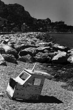 BIANCO NERO. Fotografie di Giulio Azzarello ©2021. BIANCO NERO. Fotografie di Giulio Azzarello ©2021.