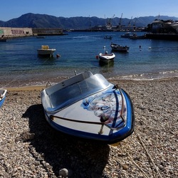 BARCHE. Fotografie di Giulio Azzarello &copy;2022.