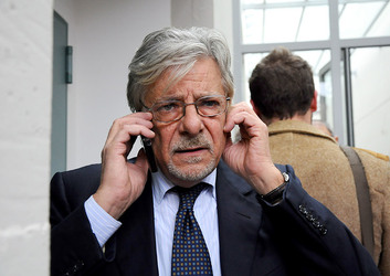 GIANCARLO GIANNINI ritratti. Fotografie di Giulio Azzarello ©2014. GIANCARLO GIANNINI ritratti. Fotografie di Giulio Azzarello ©2014.