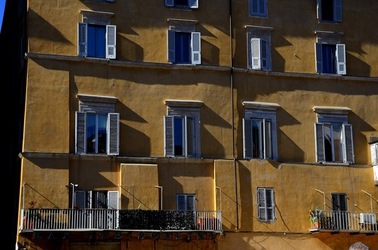 PIAZZA NAVONA Roma. Fotografie di Giulio Azzarello ©2020. PIAZZA NAVONA Roma. Fotografie di Giulio Azzarello ©2020.