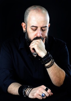 ALESSIO BOSCO musicista compositore. Fotografie di Giulio Azzarello &copy;2018.