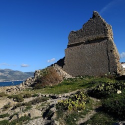 RUDERE DI PIETRA. Fotografie di Giulio Azzarello &copy;2022.