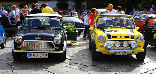 RADUNO di auto classiche MiniCooper. Fotografie di Giulio Azzarello &copy;2016.