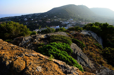 ISOLA DI USTICA il paese. Fotografie di Giulio Azzarello ©2016. ISOLA DI USTICA il paese. Fotografie di Giulio Azzarello ©2016.