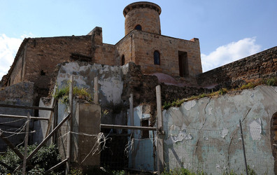 CASTELLO di Mare dolce a Palermo archeo sito arabo normanno panoramiche e particolari. Fotografie di Giulio Azzarello &copy;2014.