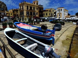MONDELLO fotografie di Giulio Azzarello &copy;2020.