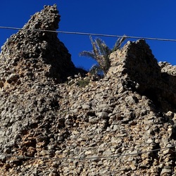 RUDERE DI PIETRA. Fotografie di Giulio Azzarello &copy;2022.