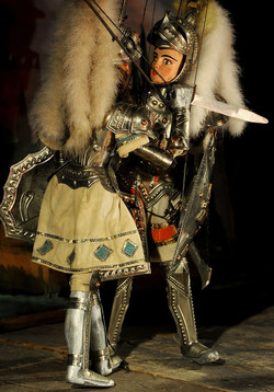 OPERA DEI PUPI di Mimmo Cuticchio in uno spettacolo natalizio a Palermo. Fotografie di Giulio Azzarello ©2014. OPERA DEI PUPI di Mimmo Cuticchio in uno spettacolo natalizio a Palermo. Fotografie di Giulio Azzarello ©2014.