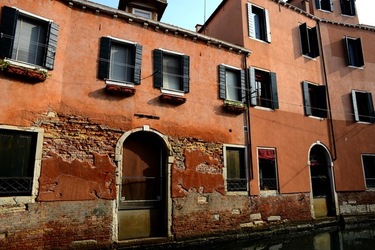 VENEZIA fotografie di Giulio Azzarello ©2022.