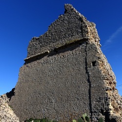 RUDERE DI PIETRA. Fotografie di Giulio Azzarello &copy;2022.