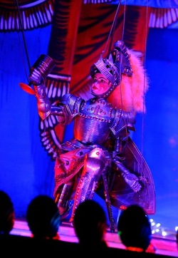 OPERA dei PUPI di Mimmo e Giacomo Cuticchio. Fotografia di Giulio Azzarello ©2020. OPERA dei PUPI di Mimmo e Giacomo Cuticchio. Fotografia di Giulio Azzarello ©2020.