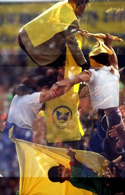 NEWROZ marzo 2001. Curdistan turco. Fotografie di Giulio Azzarello ©2001 2022. NEWROZ marzo 2001. Curdistan turco. Fotografie di Giulio Azzarello ©2001 2022.