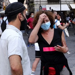TEATRANTI che manifestano. Fotografie di Giulio Azzarello ©2020. TEATRANTI che manifestano. Fotografie di Giulio Azzarello ©2020.