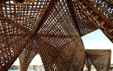 STRUTTURA di LEGNO BIENNALE di ARCHITETTURA di VENEZIA. Foto di G.Azzarello ©2018. STRUTTURA di LEGNO BIENNALE di ARCHITETTURA di VENEZIA. Foto di G.Azzarello ©2018.