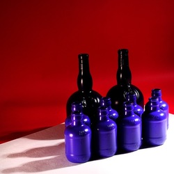 BOTTIGLIE. Fotografia di Giulio Azzarello &copy;2023.