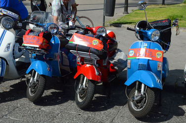 VESPE raduno storico a Palermo panoramiche e particolari. Fotografie di Giulio Azzarello &copy;2014.