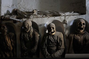 LE CATACOMBE dei cappuccini a Palermo in Sicilia. Fotografie di Giulio Azzarello &copy;2014.