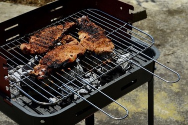 CARNE RUSTICA fotografie di Giulio Azzarello ©2019. CARNE RUSTICA fotografie di Giulio Azzarello ©2019.