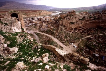 HASANKEYF Kurdistan turco. Fotografie di Giulio Azzarello ©2001 2022. HASANKEYF Kurdistan turco. Fotografie di Giulio Azzarello ©2001 2022.