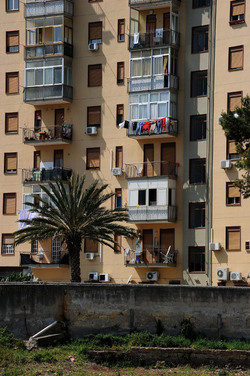 PALERMO il suo centro storico le periferie i monumenti. Fotografie di Giulio Azzarello ©2014.