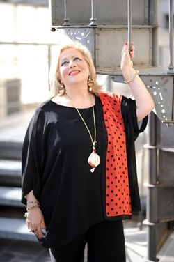 SARA FAVARO attrice e poetessa siciliana. Fotografie di Giulio Azzarello &copy;2018.