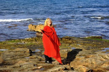 SARA FAVARO attrice e scrittrice italiana. Fotografie di Giulio Azzarello &copy;2015 2016.