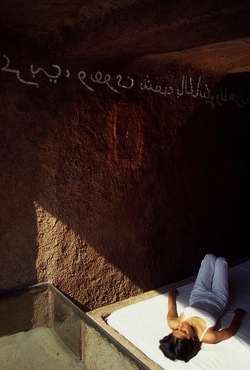 ATELIER SUL MARE fotografie di Giulio Azzarello &copy;2021.