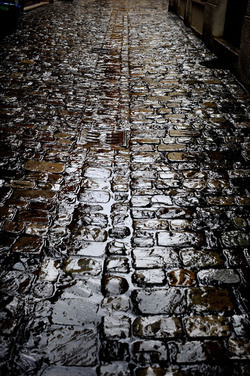TEMPIO MALATESTIANO e SPIAGGIA di Rimini. Fotografie di Giulio Azzarello &copy;2016.