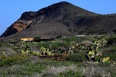 ISOLA DI LINOSA panoramiche e particolari. Fotografie di Giulio Azzarello &copy;2014.