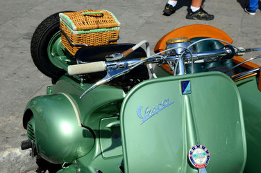 VESPE raduno storico a Palermo panoramiche e particolari. Fotografie di Giulio Azzarello &copy;2014.