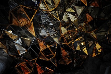 STRUTTURA TRIANGOLARE. Fotografie di Giulio Azzarello &copy;2018.