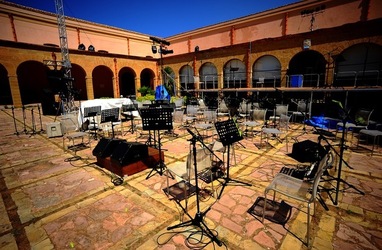 BACKSTAGE fotografie di Giulio Azzarello ©2020.