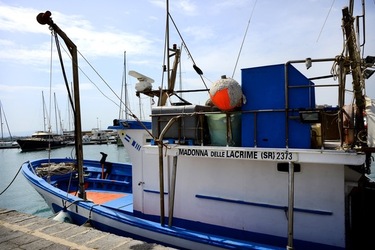 BARCHE da PESCA fotografie di Giulio Azzarello &copy;2019.