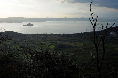 MONTEFIASCONE E IL LAGO DI BOLSENA. Fotografie di Giulio Azzarello &copy;2014.