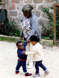 MISSIONE un documentario di P.Scimeca. Fotografie di Giulio Azzarello ©2015 2016. MISSIONE un documentario di P.Scimeca. Fotografie di Giulio Azzarello ©2015 2016.