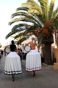 TRAMPOLIERI A LINOSA in Sicilia tutti i momenti dello spettacolo. Fotografie di Giulio Azzarello &copy;2014.
