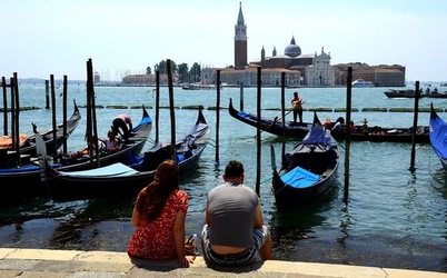 VENEZIA fotografie di Giulio Azzarello &copy;2019.