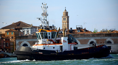 LUNGOMARE di VENEZIA. Fotografie di Giulio Azzarello &copy;2016.