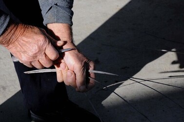 CESTO tipico tradizionale siciliano impagliato. Fotografie di Giulio Azzarello &copy;2014.