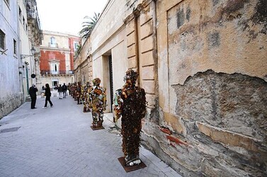 SIRACUSA arte a Ortiggia. Fotografie di Giulio Azzarello &copy;2014.