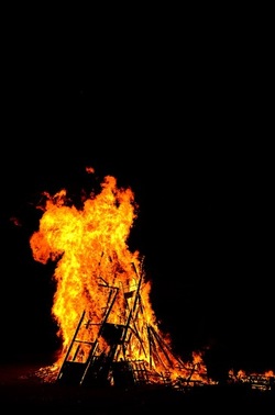 LA VAMPA DI SAN GIUSEPPE a Palermo. Fotografie di Giulio Azzarello ©2018. LA VAMPA DI SAN GIUSEPPE a Palermo. Fotografie di Giulio Azzarello ©2018.