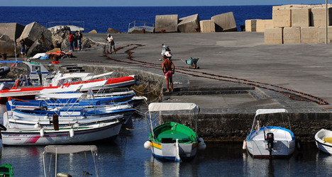 ISOLA DI LINOSA panoramiche e particolari. Fotografie di Giulio Azzarello &copy;2014.