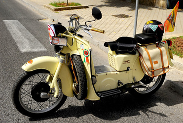 RADUNO di Auto e Moto classiche. Fotografie di Giulio Azzarello &copy;2016.