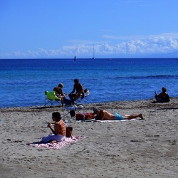 MONDELLO fotografie di Giulio Azzarello ©2021. MONDELLO fotografie di Giulio Azzarello ©2021.