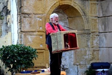 LA MACCHINA DEI SOGNI di Mimmo Cuticchio. Fotografie di Giulio Azzarello ©2020. LA MACCHINA DEI SOGNI di Mimmo Cuticchio. Fotografie di Giulio Azzarello ©2020.
