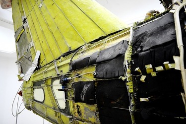AEREO SMONTATO E ROVESCIATO Biennale di Venezia fotografie di Giulio Azzarello &copy;2020.