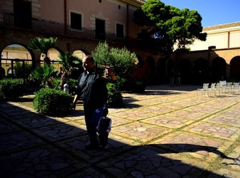 TEATRO TAGES Sardegna Cagliari. Fotografie di Giulio Azzarello ©2020.