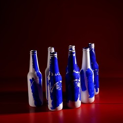 BOTTIGLIE. Fotografia di Giulio Azzarello ©2023. BOTTIGLIE. Fotografia di Giulio Azzarello ©2023.