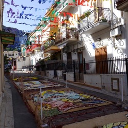 MONDELLO. Fotografie di Giulio Azzarello &copy;2022.