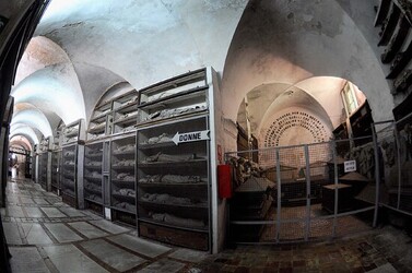 LE CATACOMBE dei cappuccini a Palermo in Sicilia. Fotografie di Giulio Azzarello &copy;2014.